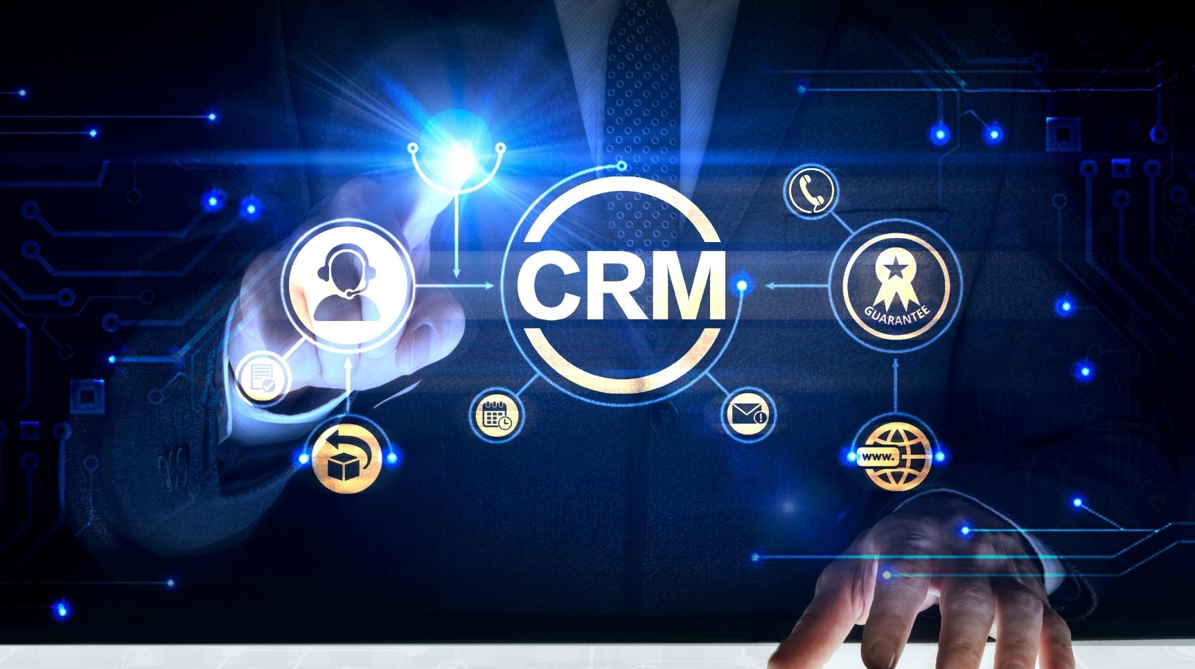 Co to jest CRM i do czego służy - wywiad z ekspertem